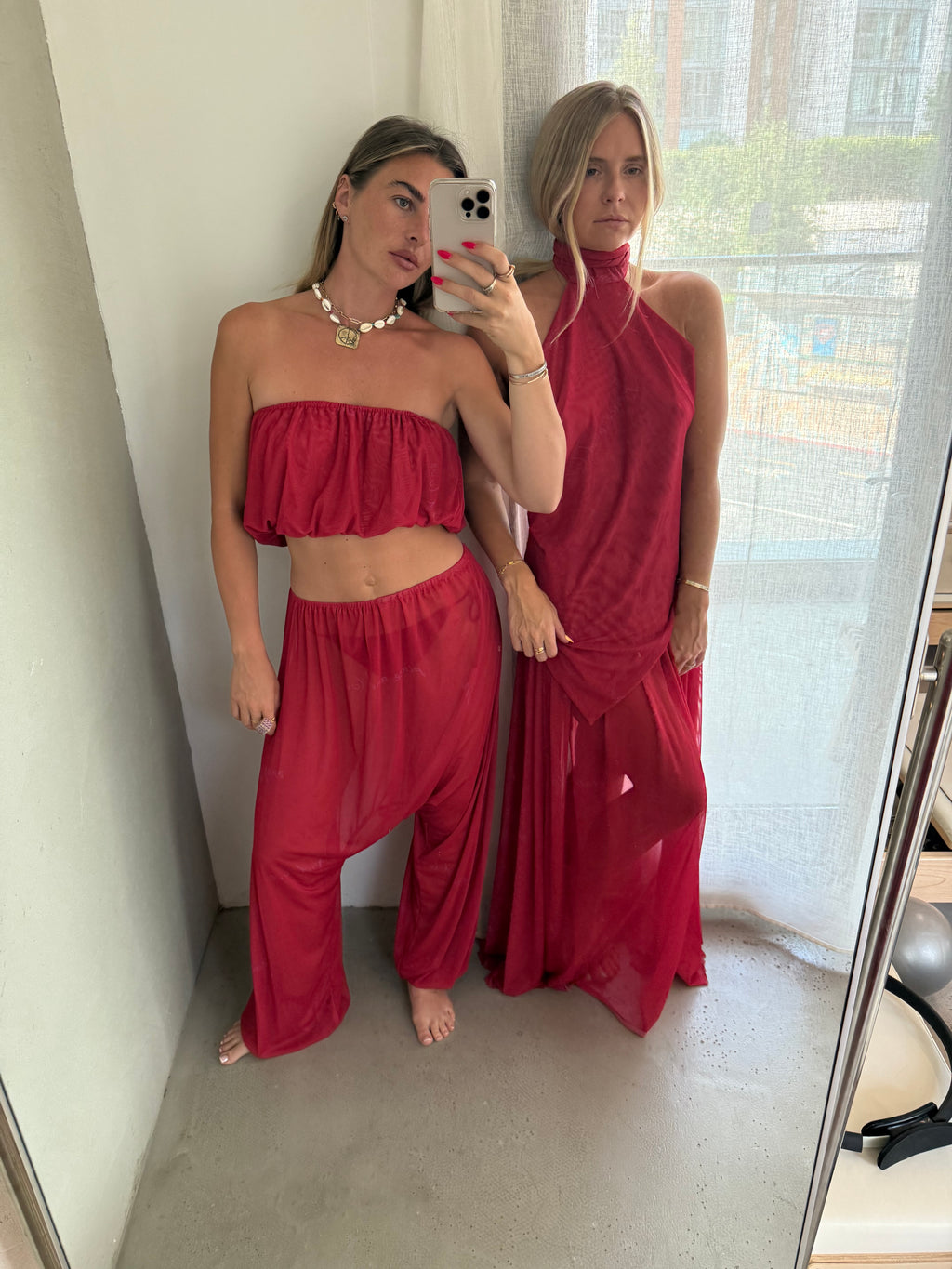 Berry Peace & Love Hareem